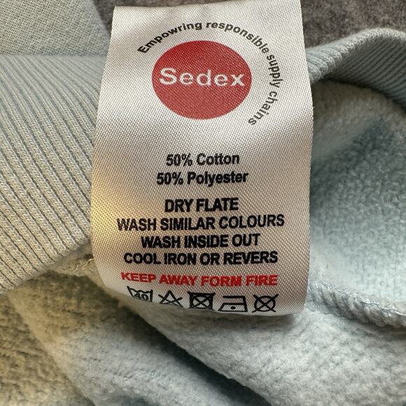 Woman’s Crew Neck London England Sweatshirt Size Large Light Blue KK Apparel - Picture 8 of 9